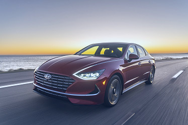 First Drive: 2020 Hyundai Sonata Hybrid Has MPG to Burn